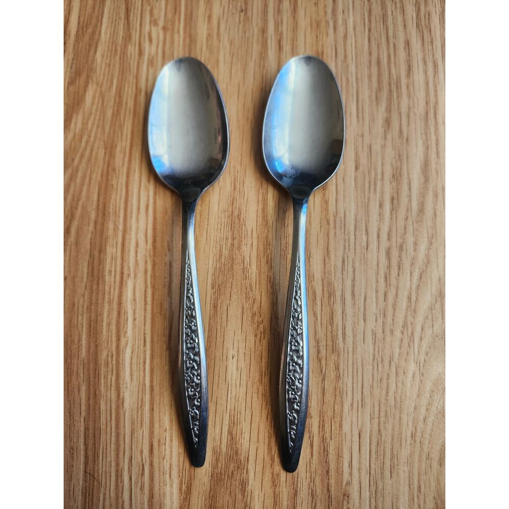 International Silver Petal Lane Stainless Oval Soup Spoons Set of 2 USA Vtg 7"